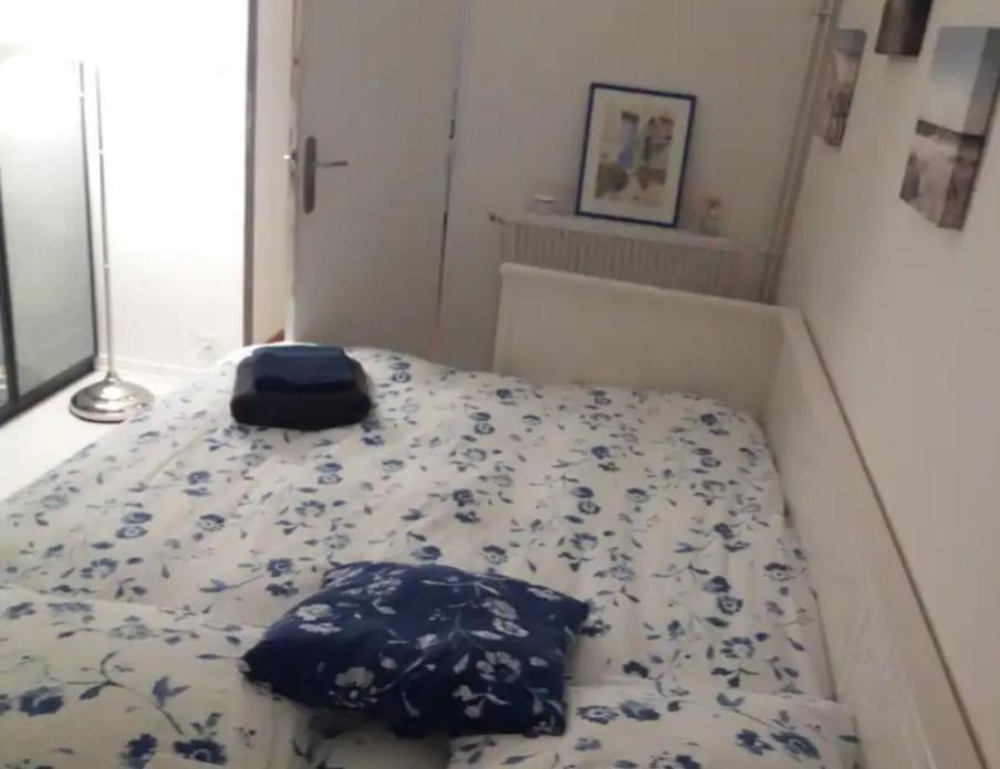 Chambre Chez L'Habitante Avec Salle De Bain Et Cuisine Communes - Presence D'Un Chat Bordeaux Exteriör bild