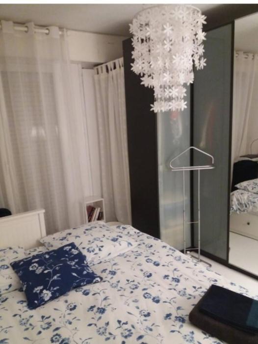 Chambre Chez L'Habitante Avec Salle De Bain Et Cuisine Communes - Presence D'Un Chat Bordeaux Exteriör bild