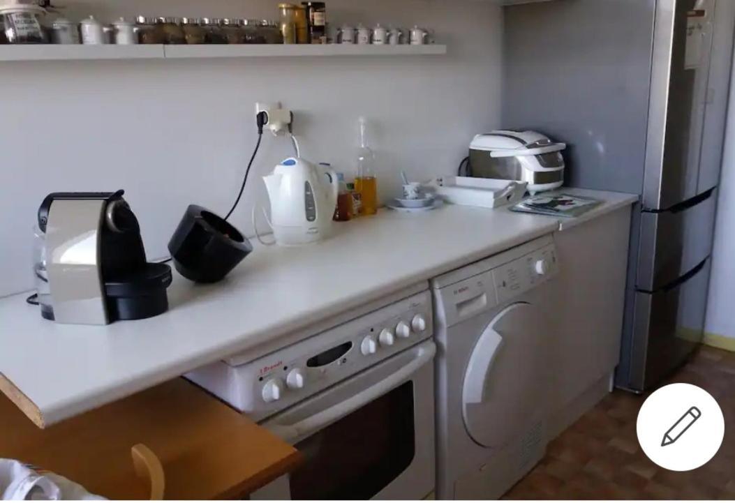 Chambre Chez L'Habitante Avec Salle De Bain Et Cuisine Communes - Presence D'Un Chat Bordeaux Exteriör bild